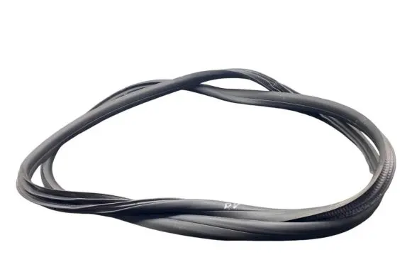 Skoda Yeti (5L) Front door rubber seal 5L0867365B