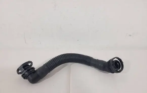 Volkswagen Golf VI Breather hose/pipe 03L103493AE