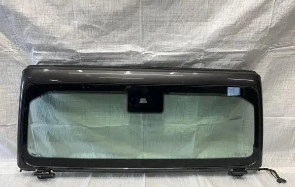 Jeep Wrangler Front windscreen/windshield window 