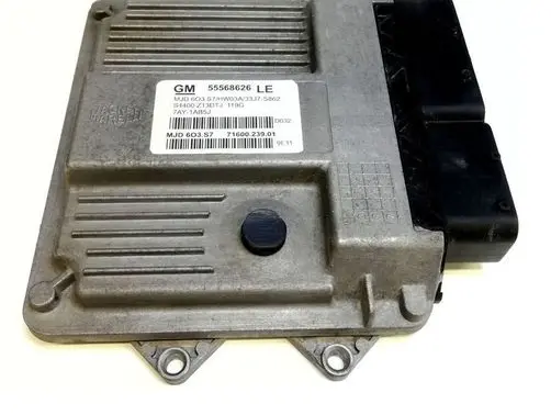Opel Corsa D Engine control unit/module 55568626