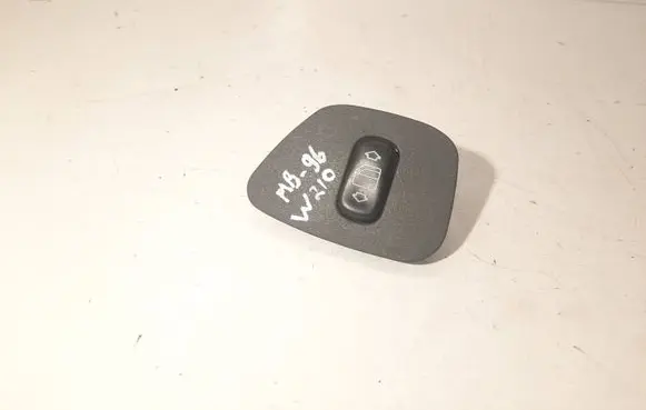 Mercedes-Benz E W210 Electric window control switch 501C31161000