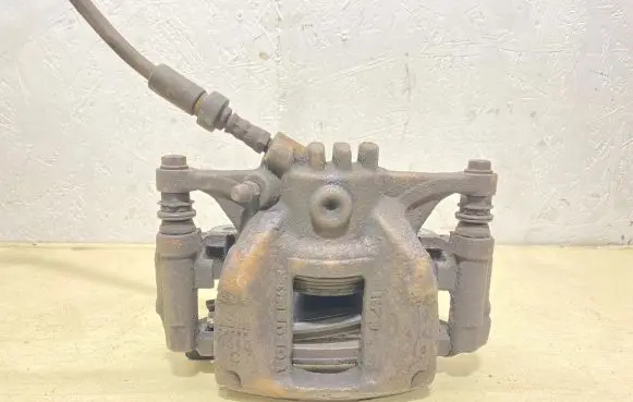Renault Trafic III (X82) Front brake caliper
