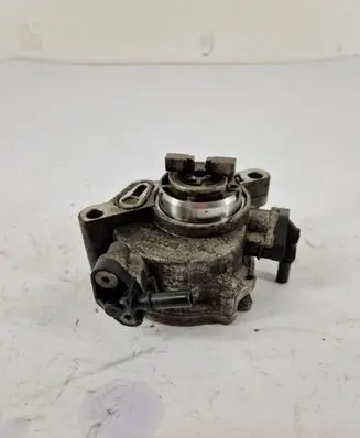 Ford C-MAX II Vacuum pump 9804021880