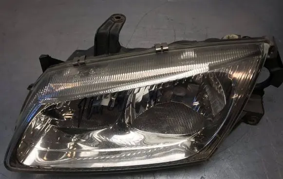 Nissan Almera N16 Headlight/headlamp