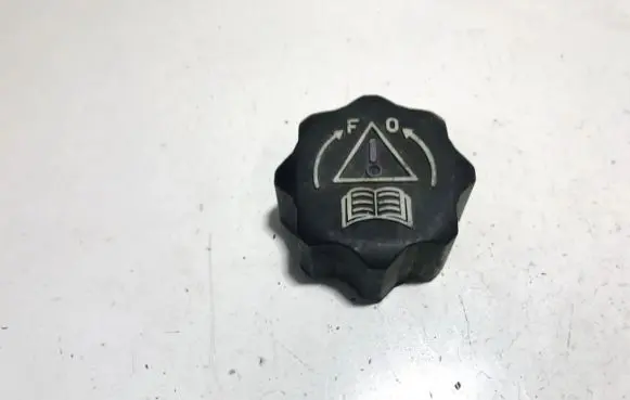 Peugeot 607 Coolant expansion tank/reservoir cap 