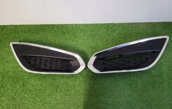 Volvo V60 Front bumper lower grill 31294134