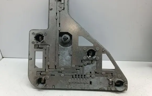 Mercedes-Benz C W203 Tail light bulb cover holder 3311L ULO3311L