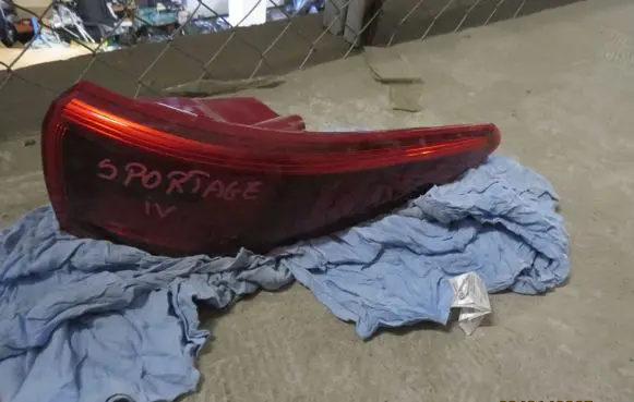 KIA Sportage Rear/tail lights 92402F10