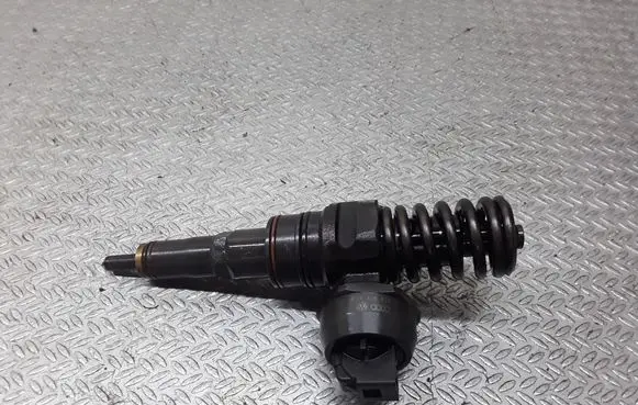 Volkswagen Sharan Fuel injector 038130073AK