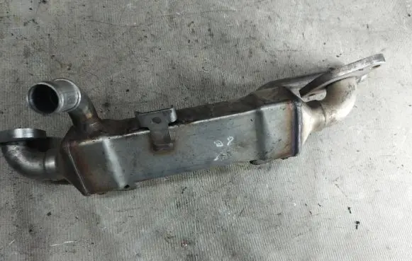 Ford Galaxy EGR valve cooler 038131513L 39939 82902000