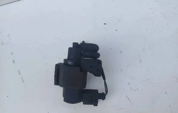 Audi Q7 4L Turbo solenoid valve 059906628B 70101900