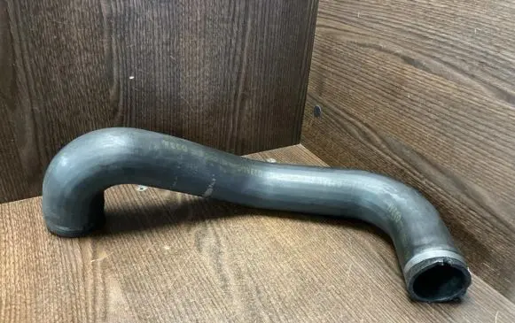 Iveco Daily 3rd gen Intercooler hose/pipe 504098508