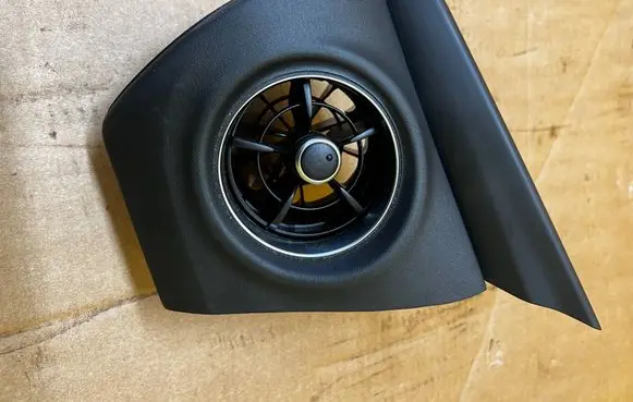 Dash center air vent grill