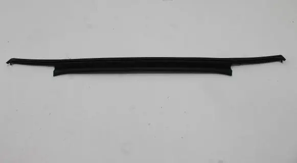 Audi A7 S7 4K8 Trunk rubber seal (body) 4K8827229