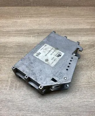 Volkswagen Golf III ABS control unit/module 1H0907379 10094103034