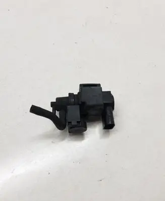 Volkswagen Touareg I Turbo solenoid valve 059906629A