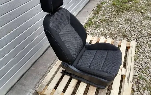 Opel Insignia B Front passenger seat 
