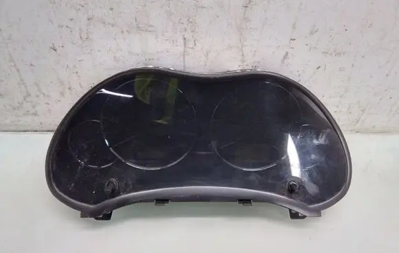 Speedometer (instrument cluster)