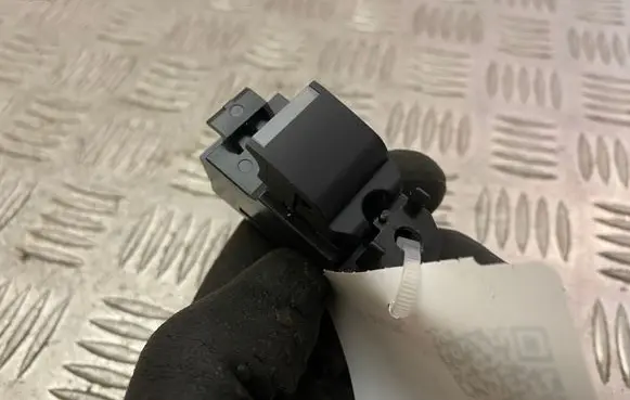 Land Rover Evoque II Electric window control switch FK7214717AB