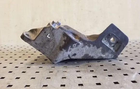 Land Rover Range Rover Sport L320 Engine mounting bracket 6H326061AB KKU500771
