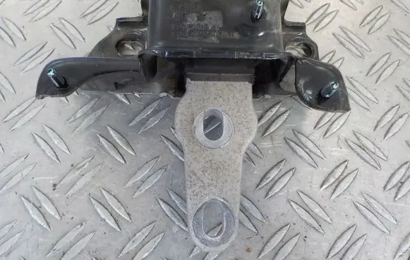 Ford Fiesta Gearbox mount 8V517M121AE