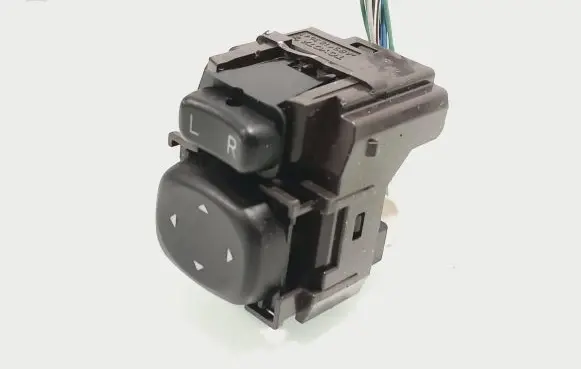 Toyota Avensis T270 Wing mirror switch 183647