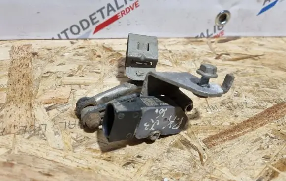 BMW i3 Headlight/headlamp level sensor 6867646 6855665