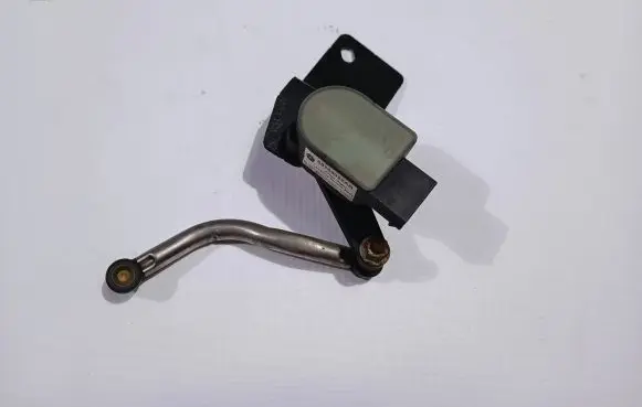 Dodge Durango Headlight/headlamp level sensor 68164092