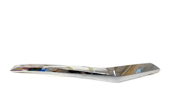 Nissan Townstar Front bumper splitter molding 260940857R