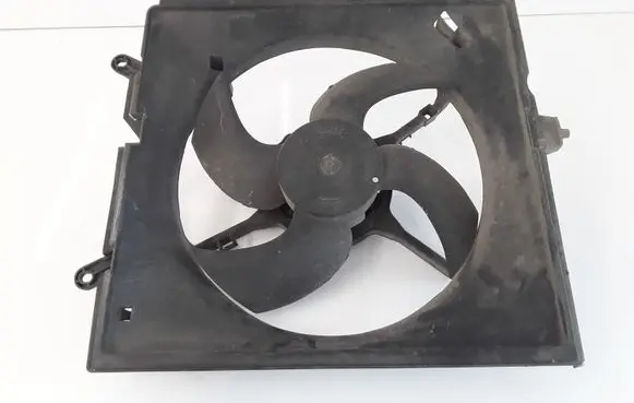 Mitsubishi Carisma Electric radiator cooling fan 9001025 MP4530