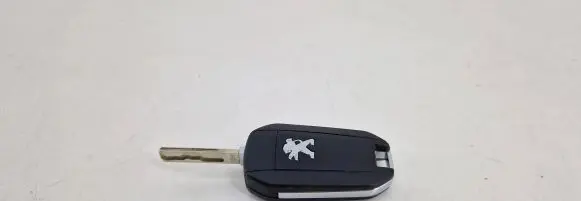 Peugeot 3008 II Ignition key/card 9810666677
