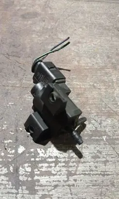 Audi A6 S6 C6 4F Turbo solenoid valve 037906283