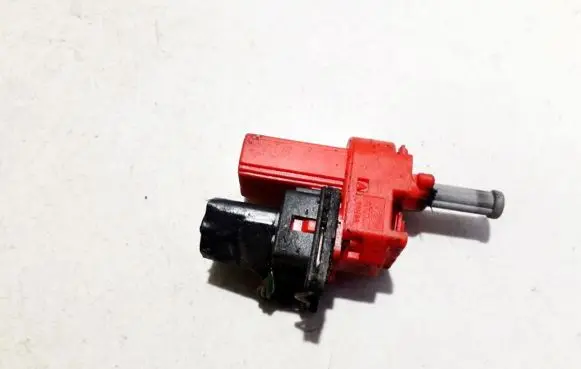 Ford Mondeo Mk III Brake pedal sensor switch 94bb7c534ac