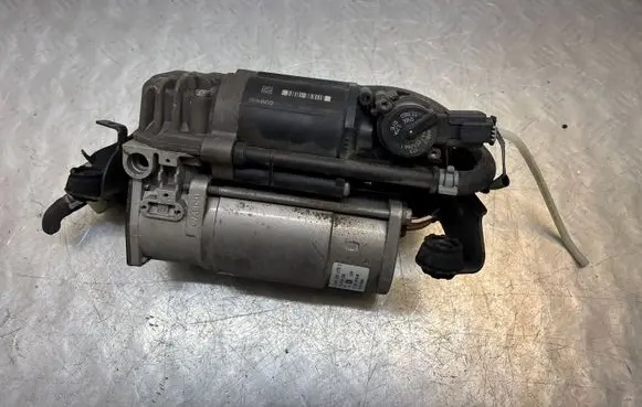 Mercedes-Benz E AMG W212 Air suspension compressor/pump A2123200104
