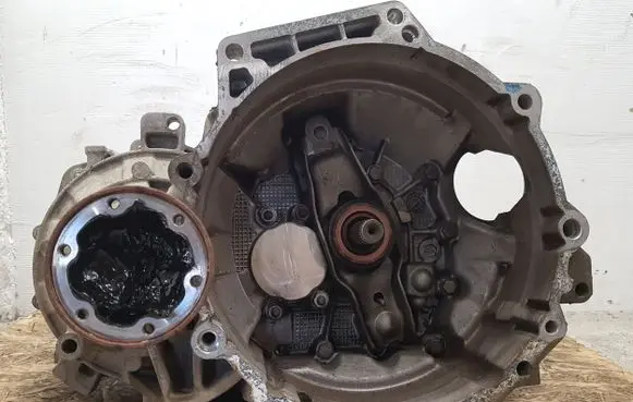 Volkswagen Caddy Manual 5 speed gearbox QYE