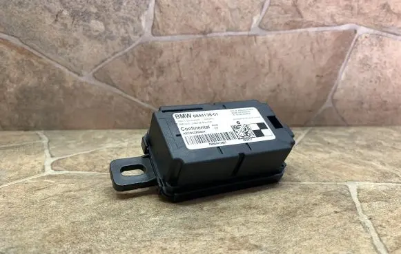 BMW 3 F30 F35 F31 Antenna control unit 6844138
