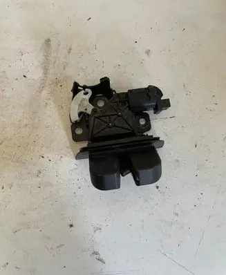 Audi A3 S3 8P Tailgate/trunk/boot lock/catch/latch 8P4827520