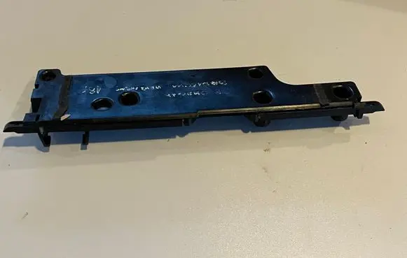 Opel Omega B2 Glove box lock 458811