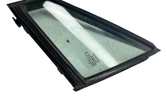 Rear vent window glass