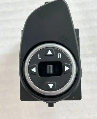 Hyundai i20 Active Wing mirror switch 299140228