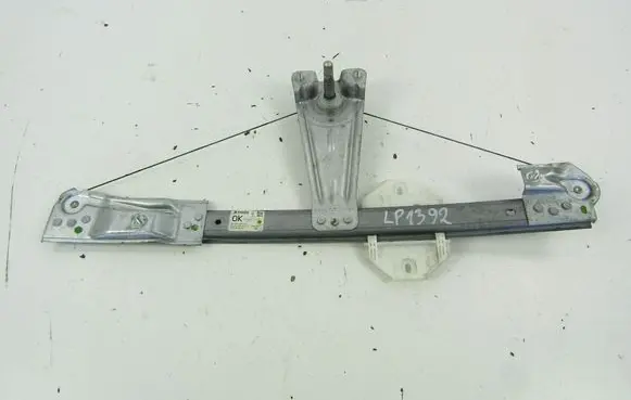 Dacia Logan Pick-Up Front door manual window regulator 