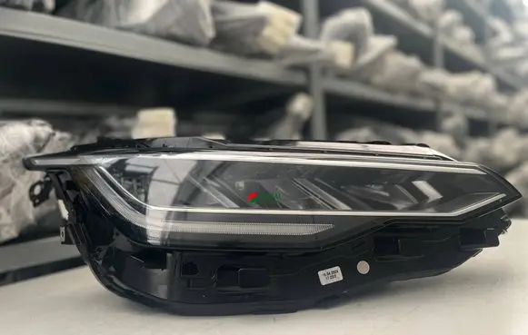 Volkswagen Golf VIII Headlight/headlamp 5H1941006A