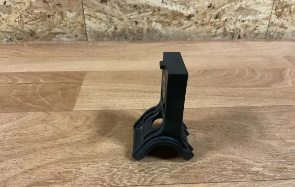 Opel Meriva B Radiator mount bracket 13262692