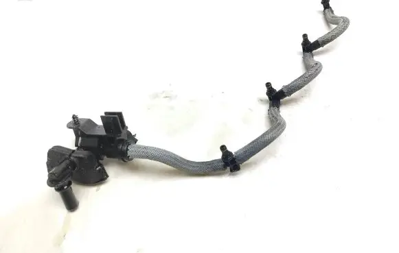 Nissan NV300 Fuel return line/hose 