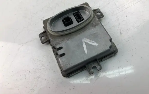 BMW 3 E90 E91 Xenon control unit/module 6948180