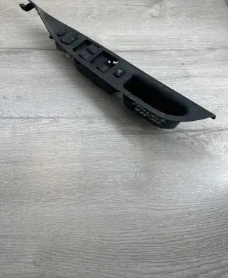 Mazda 6 Electric window control switch