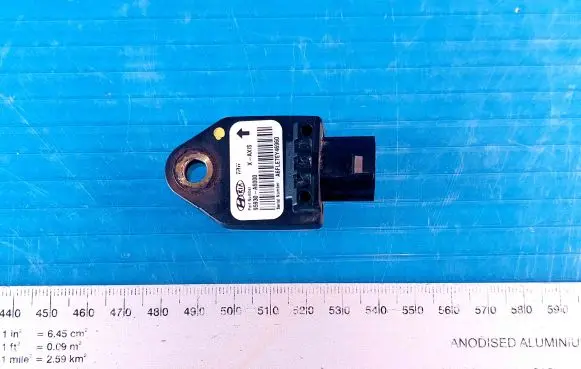 KIA Ceed Airbag deployment crash/impact sensor 95930A6000 A6FLE7EY46960