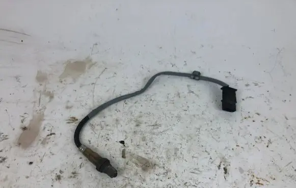 BMW 4 F36 Gran coupe Lambda probe sensor 7589122 458211 0258010445