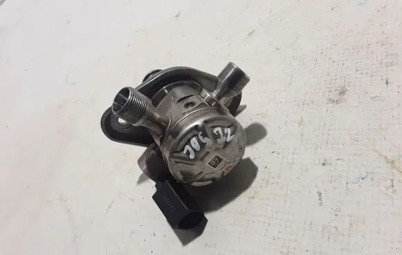 Dacia Jogger Fuel injection high pressure pump 166303162R