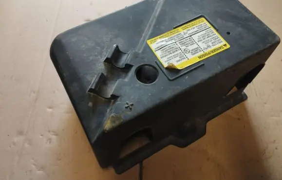 Lincoln Navigator Battery box tray 15073595